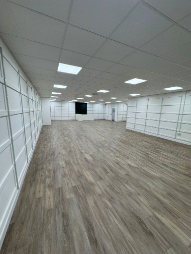 Commercial Flooring Experts Warwickshire The Fantastic Floor 03 Medium