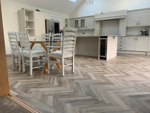 The Fantastic Floor 01 Medium