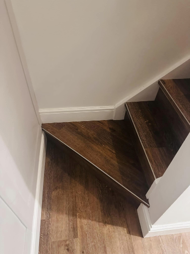 The Fantastic Floor 06 Medium